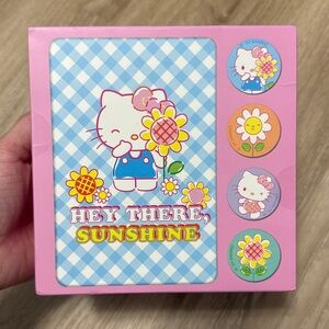 Hello Kitty Cards + Envelope Set